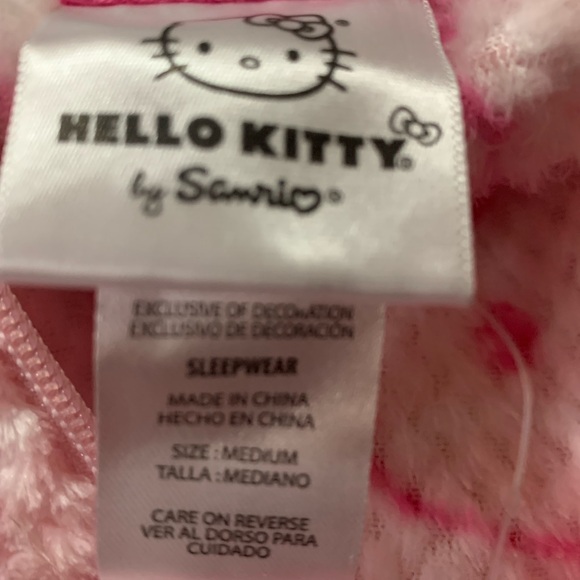 NWT Hello Kitty Onesie Sleepwear - Picture 5 of 7